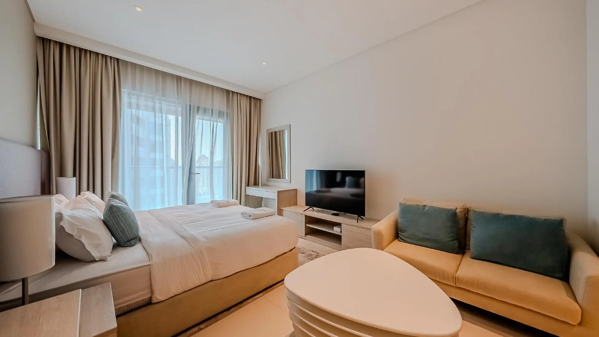 Exquisite Studio Apartment In Palm Jumeirah Dubai